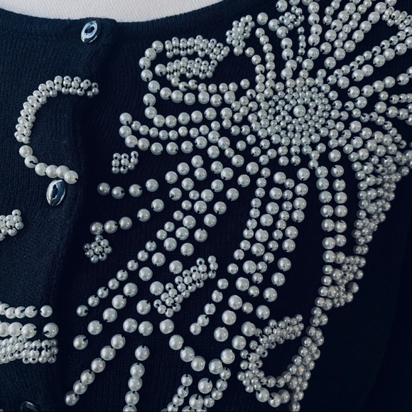 SEVENTH AVENUE BLACK KNIT CARDIGAN SWEATER WITH PEARL DESIGN - Picture 3 of 10